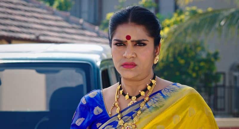 Varnasi gets furious on Monitha in todays Karthika Deepam serial episode