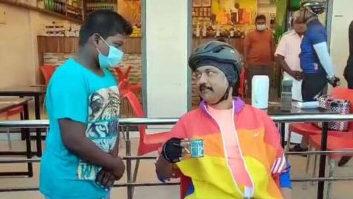 After cycling Chief Minister MK Stalin on the East Coast Road a video asking the boy about online classes has gone viral on the social media After cycling Chief Minister MK Stalin on the East Coast Road a video asking the boy about online classes has gone viral on the social media