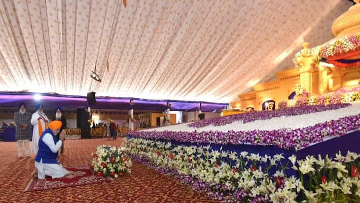 Guru Prakash Parv pm modi greetings on Guru Gobind Singh jayanti pwt Guru Prakash Parv pm modi greetings on Guru Gobind Singh jayanti pwt