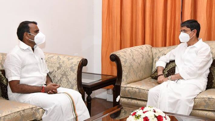 Union Home Minister L. Murugan meets Governor of Tamil Nadu RN Ravi Union Home Minister L. Murugan meets Governor of Tamil Nadu RN Ravi