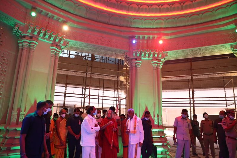 telangana cm kcr meet chinna jeeyar swamy at muchintal