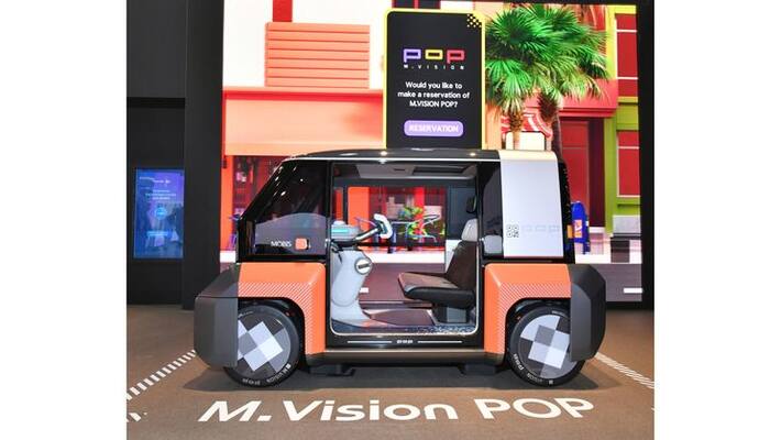 Hyundai Mobis showcases concept vehicles with 90-degree rotating wheels Hyundai Mobis showcases concept vehicles with 90-degree rotating wheels