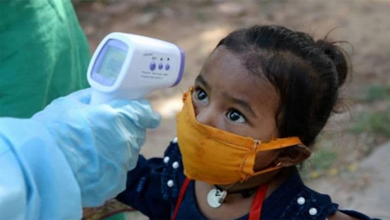 Omicron symptoms: children affected by covid 19 witnessing high fever shivering, said- Child specialist dva