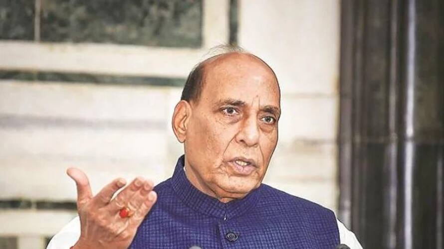 Defence Minister Rajnath Singh tested positive for covid 19 under home quarantine ckm Defence Minister Rajnath Singh tested positive for covid 19 under home quarantine ckm