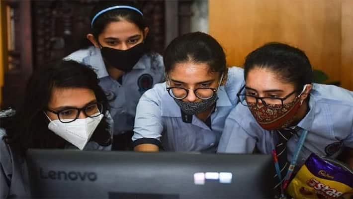 CUET UG 2022 NTA likely to release exam city slips from today admit cards to be out soon gcw CUET UG 2022 NTA likely to release exam city slips from today admit cards to be out soon gcw