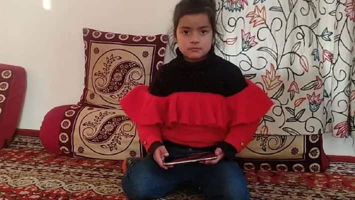 Kashmir little reporter video goes viral on social media kpn Kashmir little reporter video goes viral on social media kpn