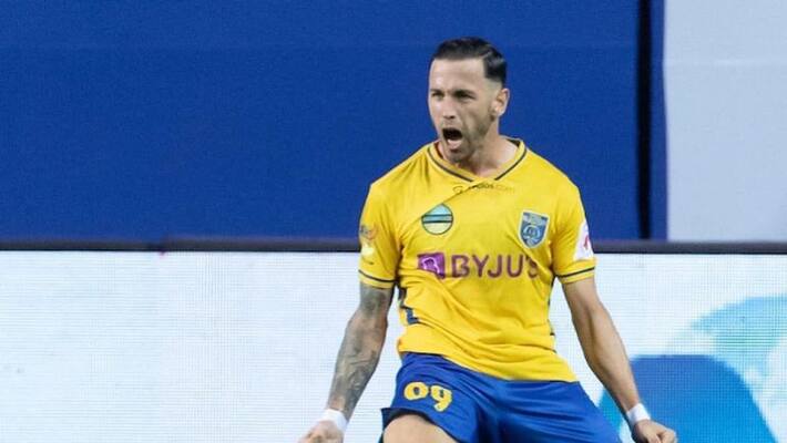 alvaro vazquez signs new contract with fc goa for two years alvaro vazquez signs new contract with fc goa for two years