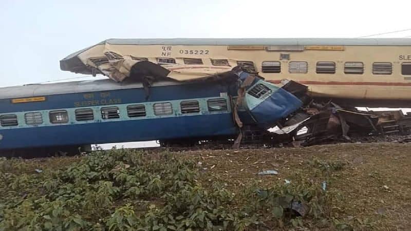 Patna Guwahati Bikaner express is derailed at Maynaguri, Jalpaguri