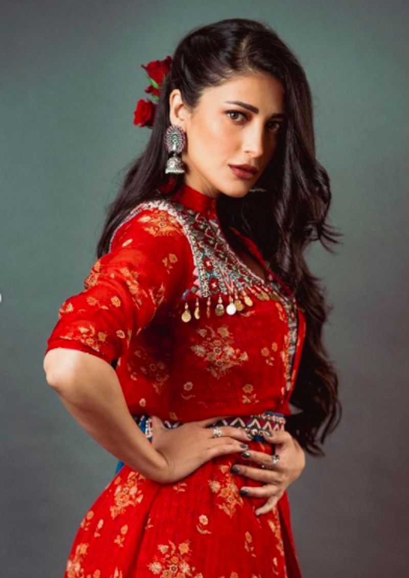 Keep calling me chudail but this is my aesthetic Says Shruti Haasan dpl