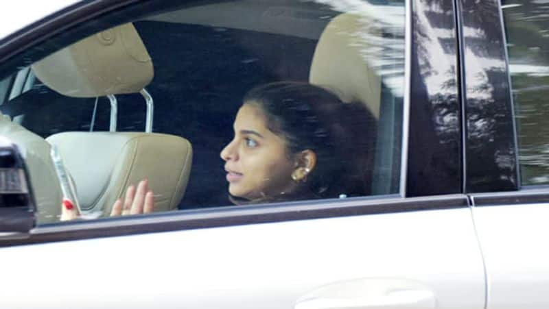 Shah Rukh Khans daughter Suhana Khan is back in Mumbai NTP