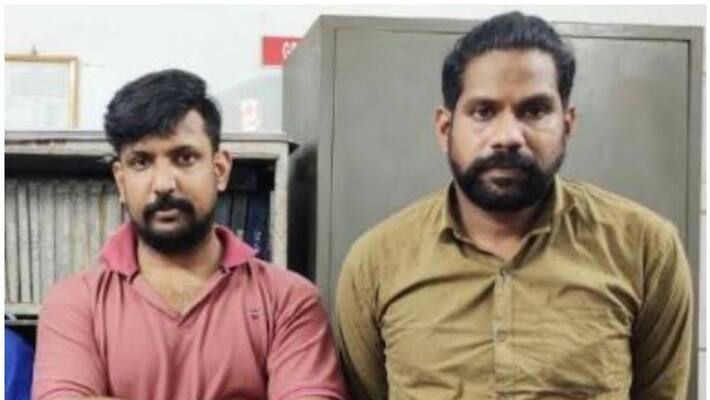 Two women and a youth were arrested for Abandoned children Two women and a youth were arrested for Abandoned children