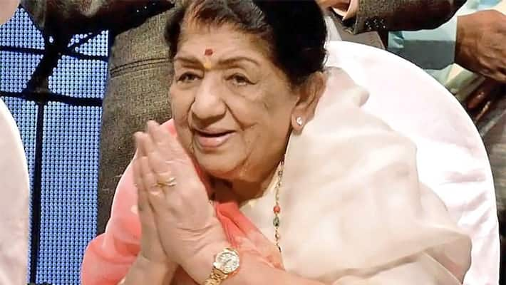 Lata Mangeshkar Health Update : एक हफ्ते से ICU में हैं लता मंगेशकर, अभी  इतने दिन और रहेंगी अस्पताल में | Lata mangeshkar Condition is stable but  singer still admitted in icu kpg