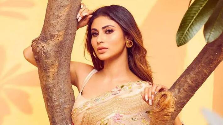 mouni roy to comeback after five years tv actress will judge dance reality show KPJ mouni roy to comeback after five years tv actress will judge dance reality show KPJ