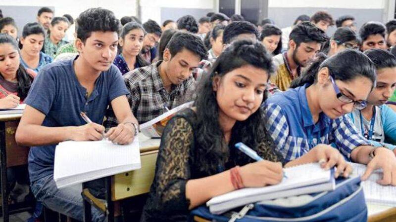 engineering course fees and professors salary hike announced by aicte