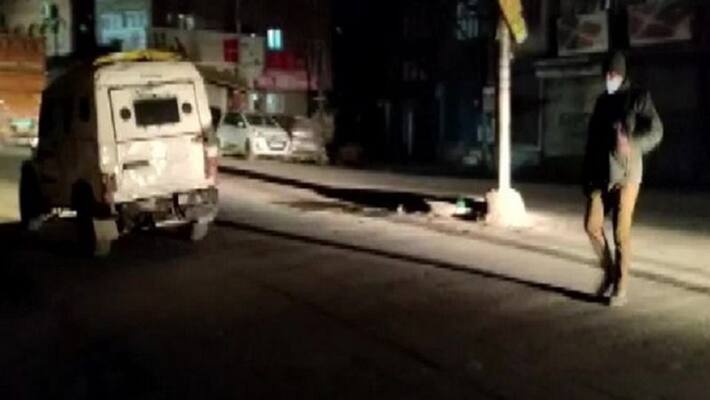 Grenade attack by terrorists in Srinagar, one police officer injured Grenade attack by terrorists in Srinagar, one police officer injured