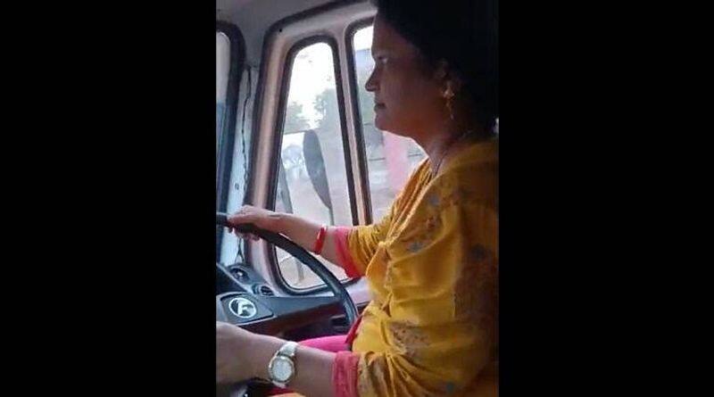 Lady passenger drive bus in Maharashtra