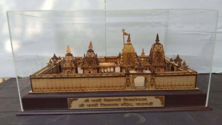 The court of Baba Bholenath made of wood he model of Kashi Vishwanath Dham became the first choice of tourists The court of Baba Bholenath made of wood he model of Kashi Vishwanath Dham became the first choice of tourists