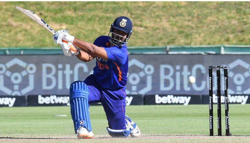 IND vs SA: Lack of coordination between KL Rahul and Rishabh Pant during second ODI against south africa-mjs