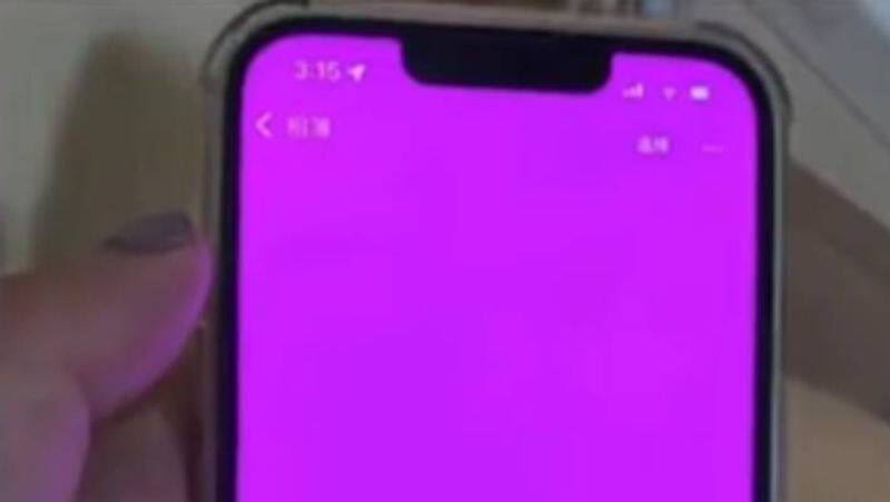 iPhone 13 users complain about screen randomly turning pink