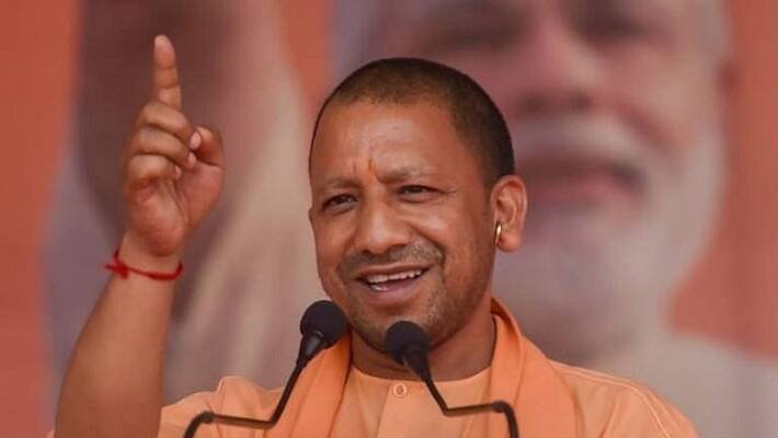 CM Yogi reached LLRM Medical College to take stock of Kovid management said Corona yesterday UP handled the front very well CM Yogi reached LLRM Medical College to take stock of Kovid management said Corona yesterday UP handled the front very well