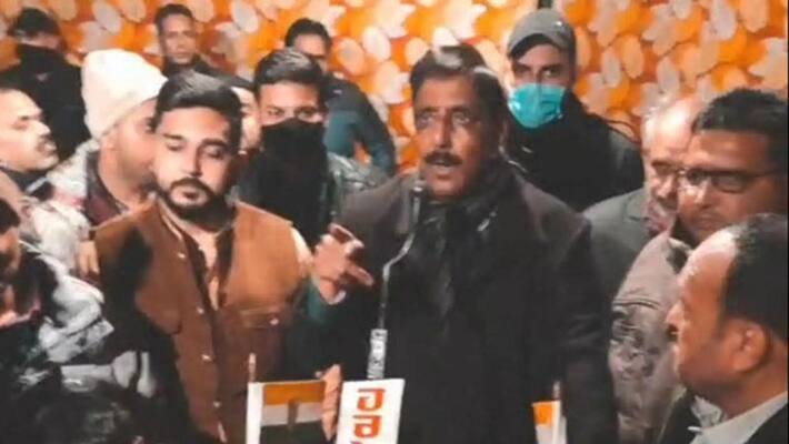 Punjab Election 2022 Ex DGP Mohammad Mustafa may have forgotten tehzeeb but while registering FIR investigating officer gave full respect UDT Punjab Election 2022 Ex DGP Mohammad Mustafa may have forgotten tehzeeb but while registering FIR investigating officer gave full respect UDT