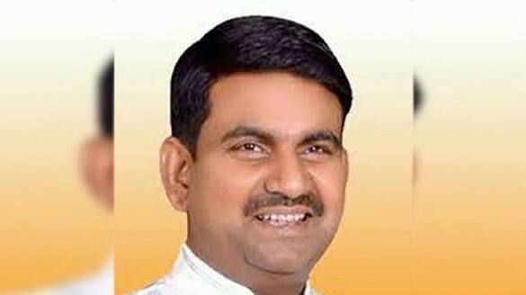 UP Assembly Election 2022: bjp fatehabad mla jitendra varma join samajwadi party