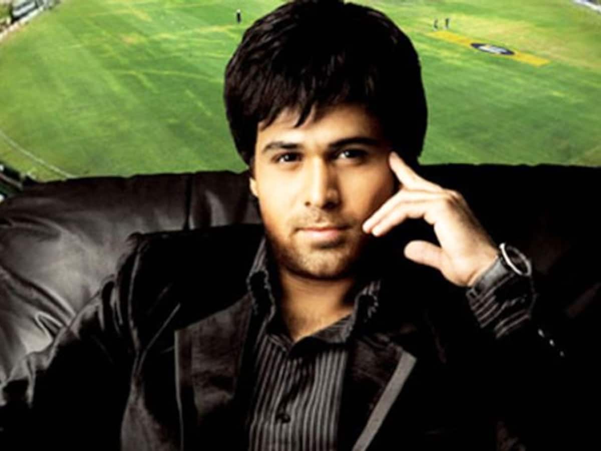 After KJo, Emraan Hashmi stunned by his doppelganger - Life & Style -  Business Recorder