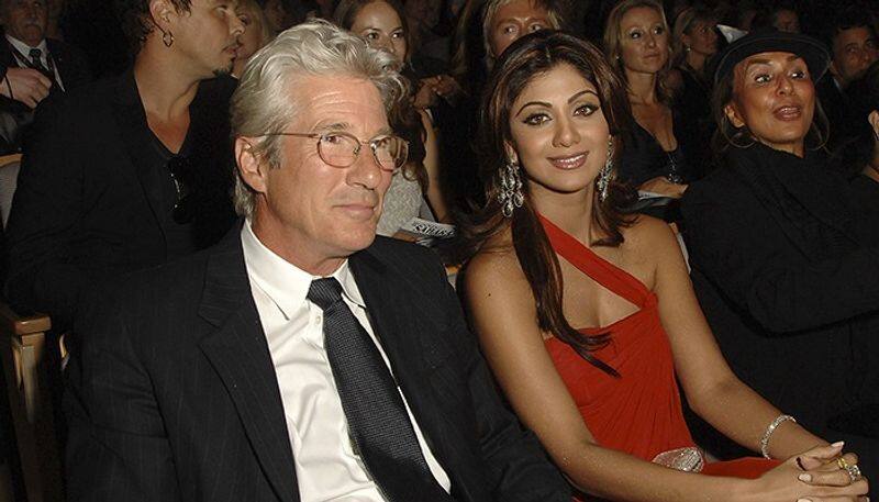 Richard Gere-Shilpa Shetty kissing incident: Mumbai court discharges  Bollywood actor in obscenity case
