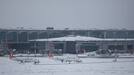 Busiest Istanbul Airport Delays Reopening After Massive Snow Storm bpsb