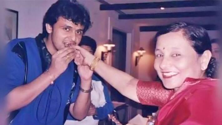 Sonu Nigam dedicates Padma Shri award to his mother kpg Sonu Nigam dedicates Padma Shri award to his mother kpg