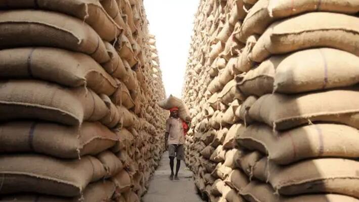 Sri Lanka economic crisis: India supplies 11,000 MT of rice ahead of Tamil New Year - adt Sri Lanka economic crisis: India supplies 11,000 MT of rice ahead of Tamil New Year - adt