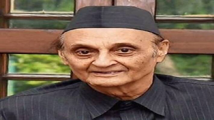 Few of the Pandits who left the valley in fear are returning - Prominent politician Karan Singh Few of the Pandits who left the valley in fear are returning - Prominent politician Karan Singh