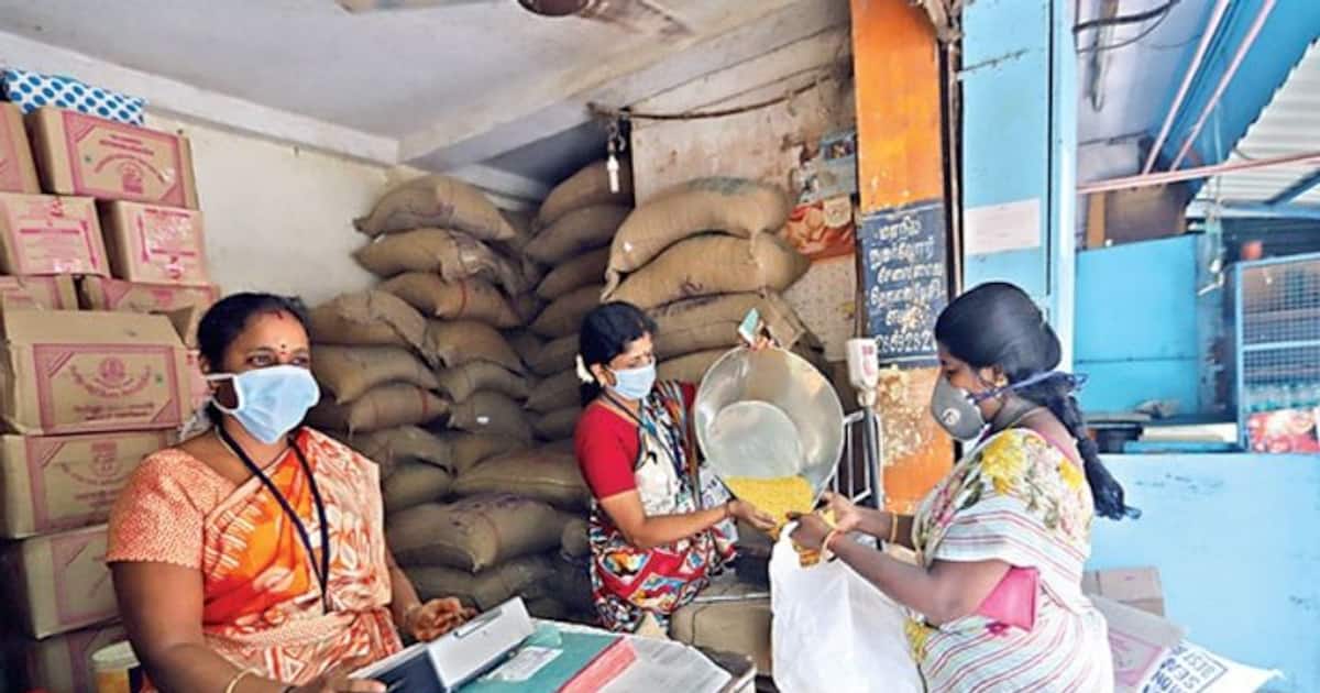 இனி ரேஷன் கடையில் பணம் கொடுத்து பொருட்கள் வாங்க வேண்டிய அவசியம் இல்லை... புதிய நடைமுறை அமல்- என்ன தெரியுமா.?