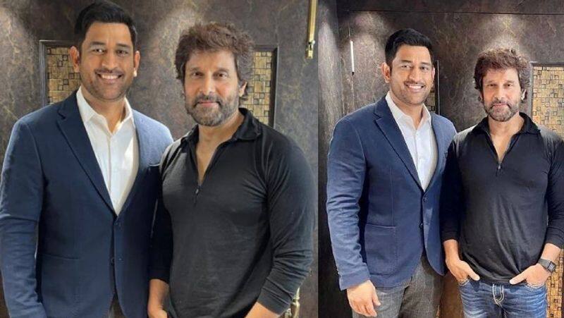 Actor chiyaan vikram meets MS Dhoni in chennai