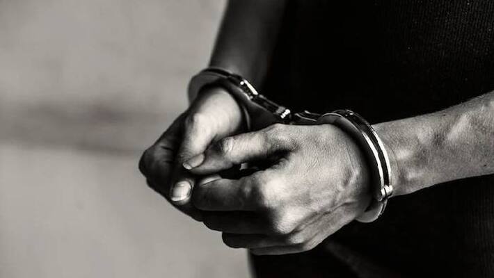 Health inspector arrested for failing to distribute polio vaccine Health inspector arrested for failing to distribute polio vaccine