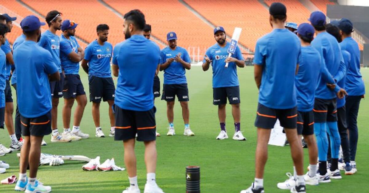 India vs West Indies: இந்தியாவின் 1000வது சர்வதேச ODI போட்டி! வரலாற்று சிறப்புமிக்க போட்டியின் டாஸ் ரிப்போர்ட்