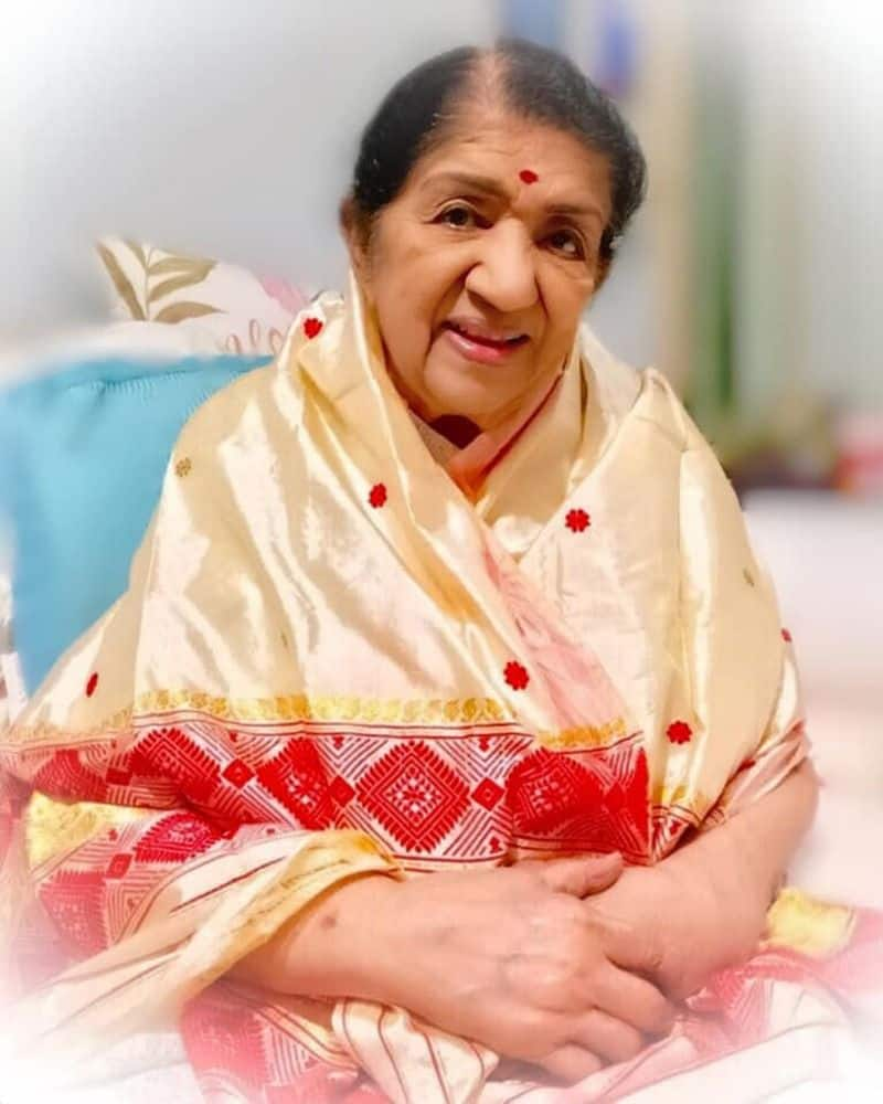 10 hit songs of Lata Mangeshkar