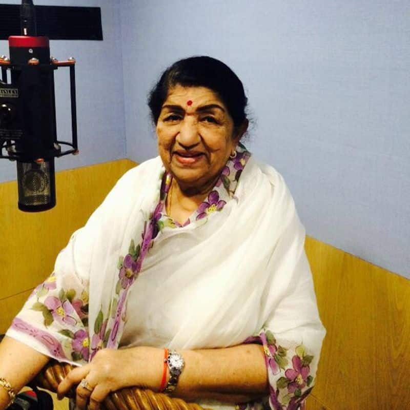 10 hit songs of Lata Mangeshkar