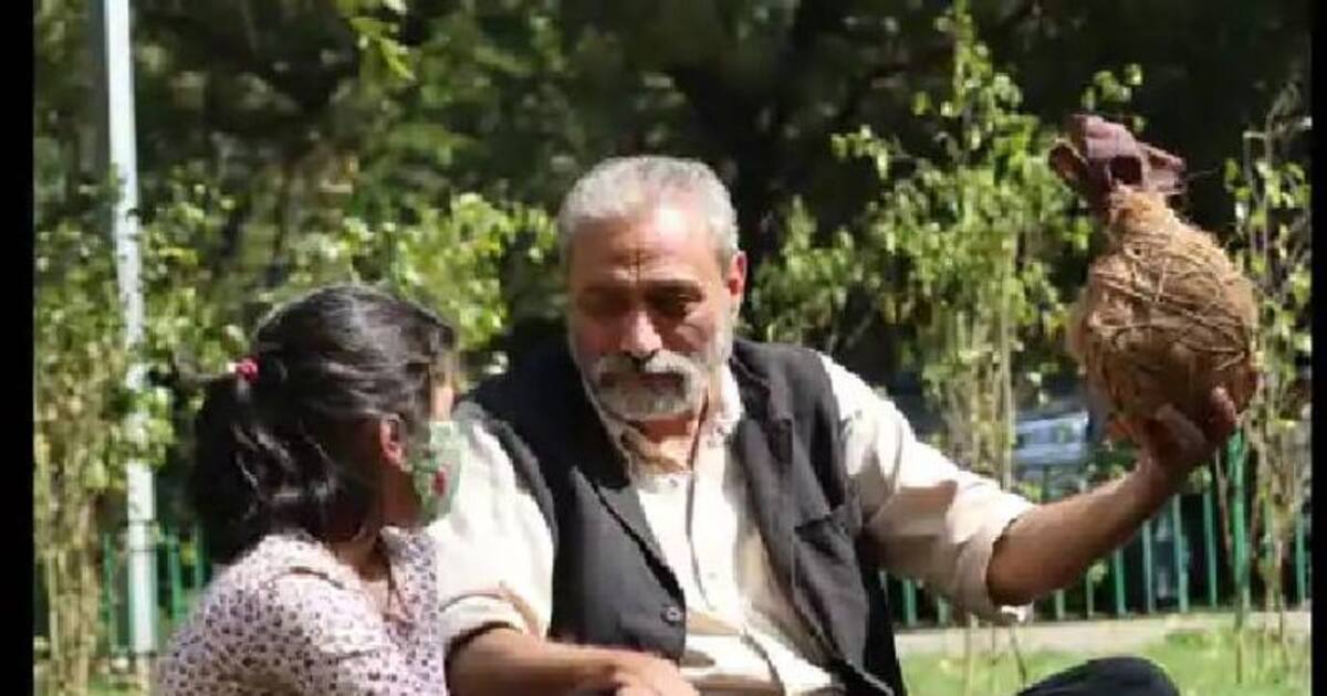 Rakesh Khatri പക്ഷികൾക്ക് കൂടുണ്ടാക്കി, സംരക്ഷിക്കാനാരെങ്കിലും ജീവിതം