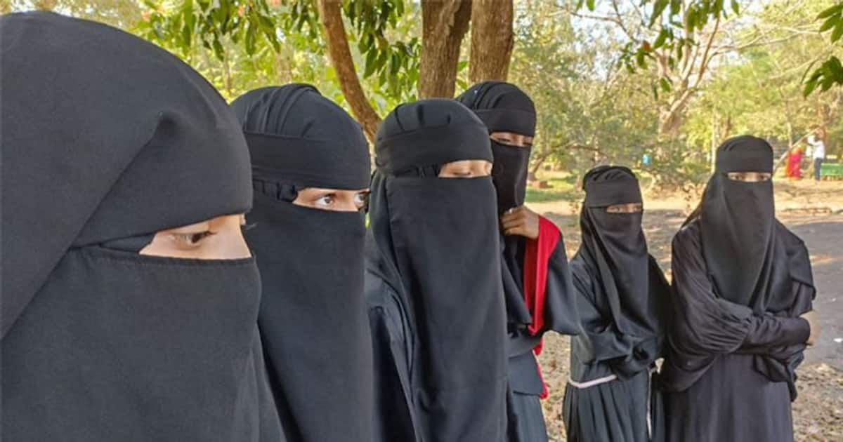 Karnataka hijab controversy reaches SC, CJI NV Ramana says 'let HC decide'