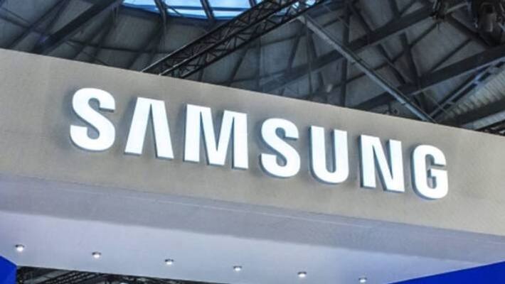 Samsung Travaille Sur Un Smartphone Avec Écran Enveloppant Coulissant Gcw