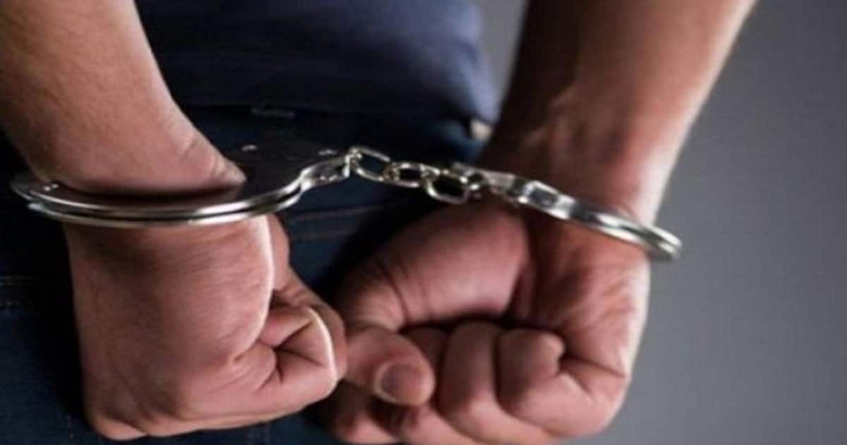 அரை நிர்வாணமாக தாக்கி வெளியே துரத்திய காதலன்.. தட்டிகேட்டதால் நாய்களை ஏவி கடிக்க வைத்த பயிற்சியாளர்.!