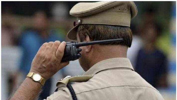 police officers suspended in Kottayam due to bribe allegation police officers suspended in Kottayam due to bribe allegation