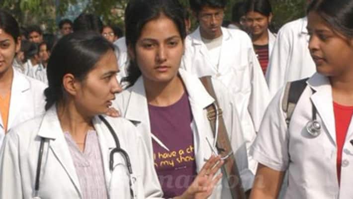 Government Amendments MBBS,BDS Admissions to 85 percent Seats For Telangana Students Government Amendments MBBS,BDS Admissions to 85 percent Seats For Telangana Students
