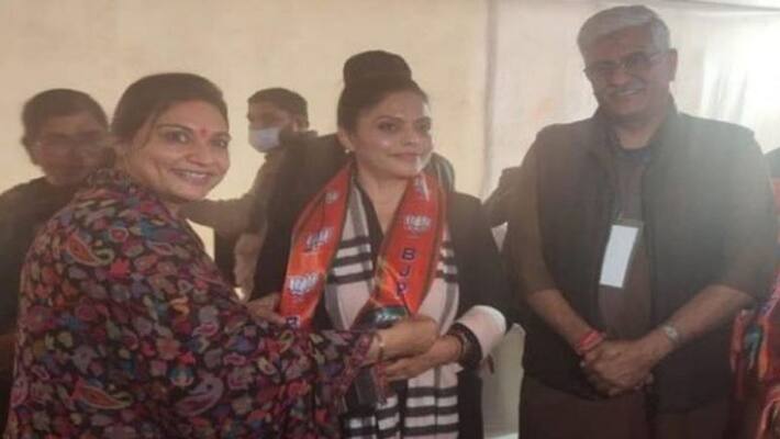 पंजाब महिला आयोग की चेयरपर्सन मनीषा गुलाटी BJP में शामिल, मीटू मामले में  चन्नी के खिलाफ लिया था स्टैंड | Punjab Women Commission chairperson Manisha  Gulati joins BJP