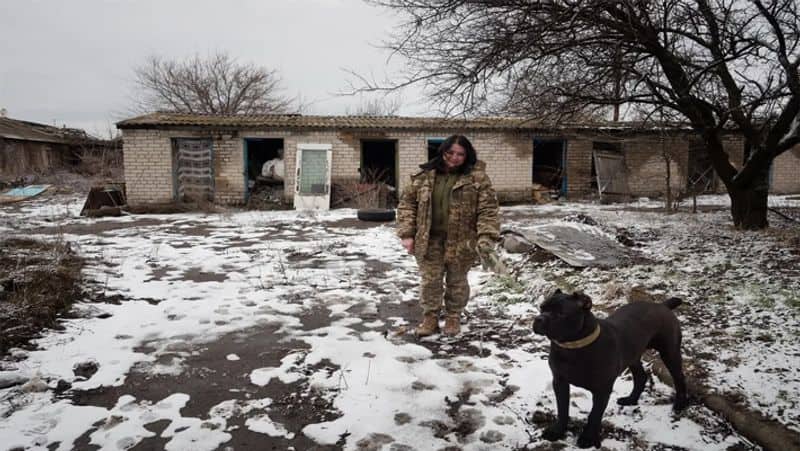 russia ukraine conflict 8 તસવીરોમાં જુઓ યુક્રેનમાં સૈનિકોના બોમ્બ અને મિસાઈલના ભય વચ્ચે કેવી રીતે સમય પસાર કરી રહ્યા છે