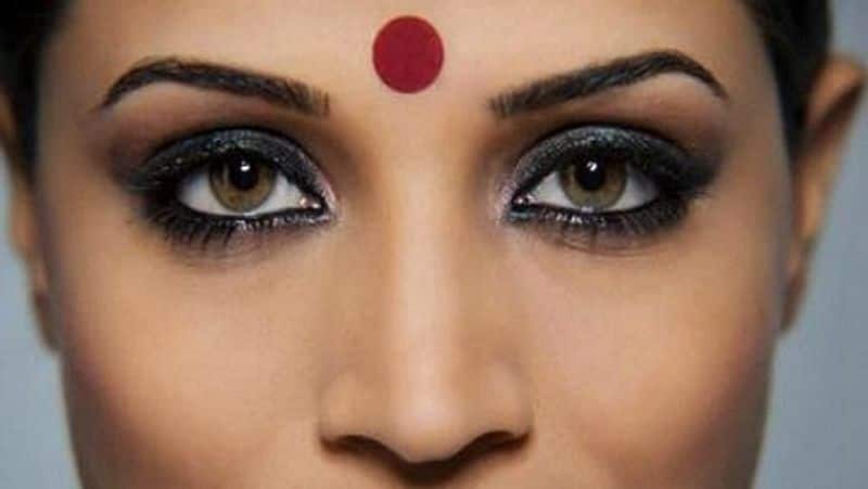 can married women wear black pottu on their foreheads in tamil mks