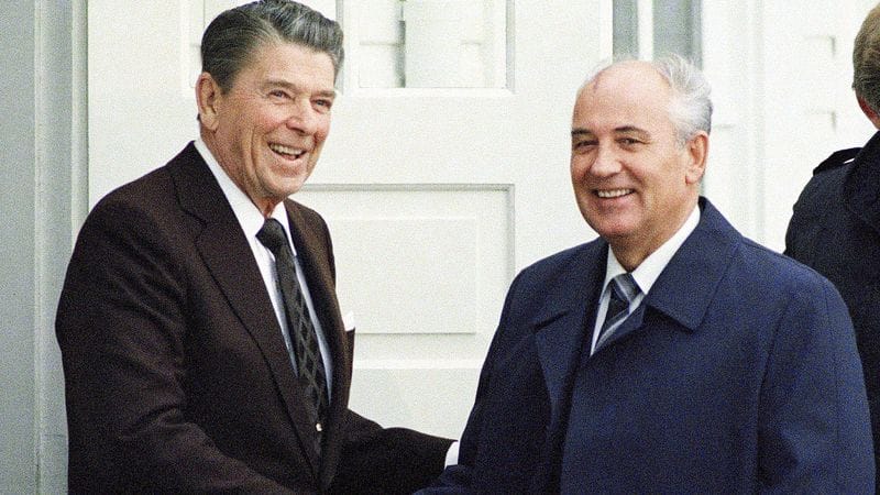Last Soviet President Michael Gorbachev predicted Ukraine crisis in 2014 Interview
