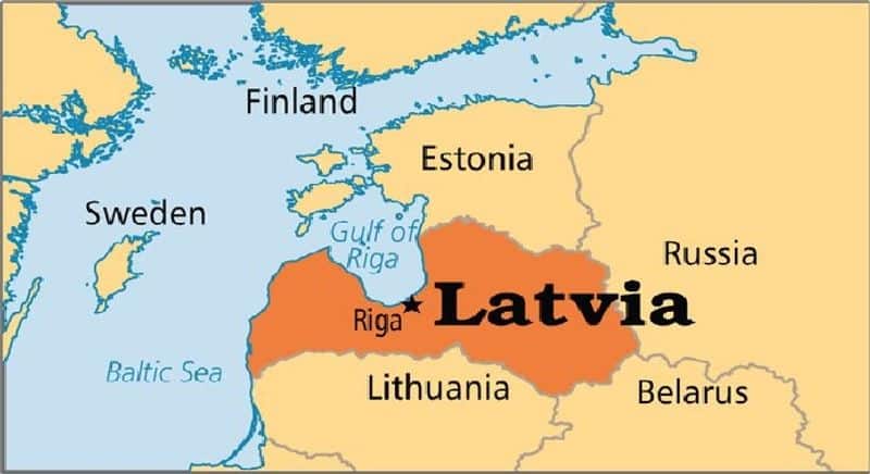 estonia and latvia ban russia from using their airspace
