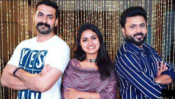 thinkal kalaman serial actors haritha and rayjan with anand narayanan in youtube interview thinkal kalaman serial actors haritha and rayjan with anand narayanan in youtube interview